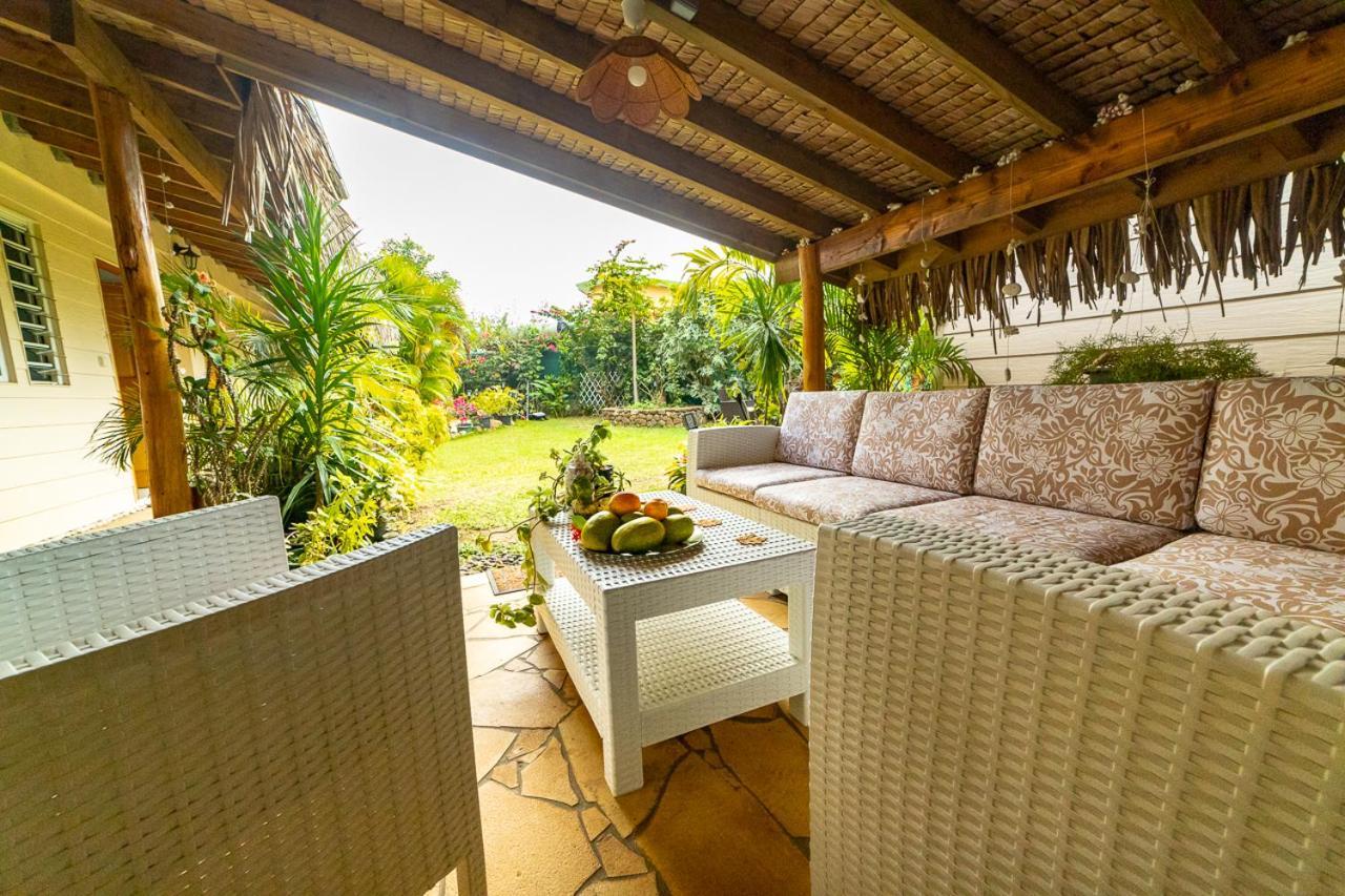 Manaeva Lodge Faaa Bagian luar foto