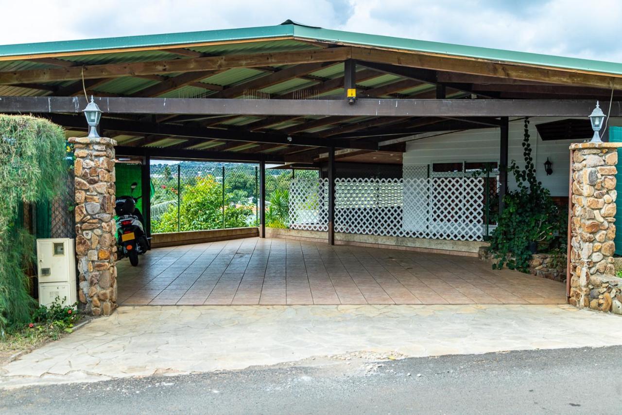 Manaeva Lodge Faaa Bagian luar foto