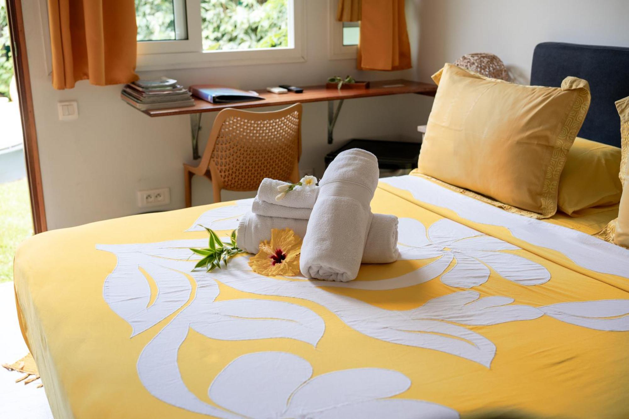 Manaeva Lodge Faaa Bagian luar foto