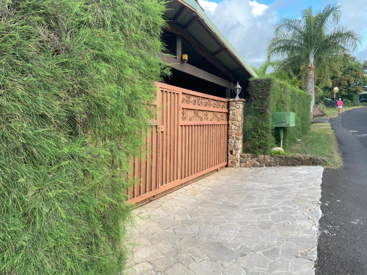 Manaeva Lodge Faaa Bagian luar foto